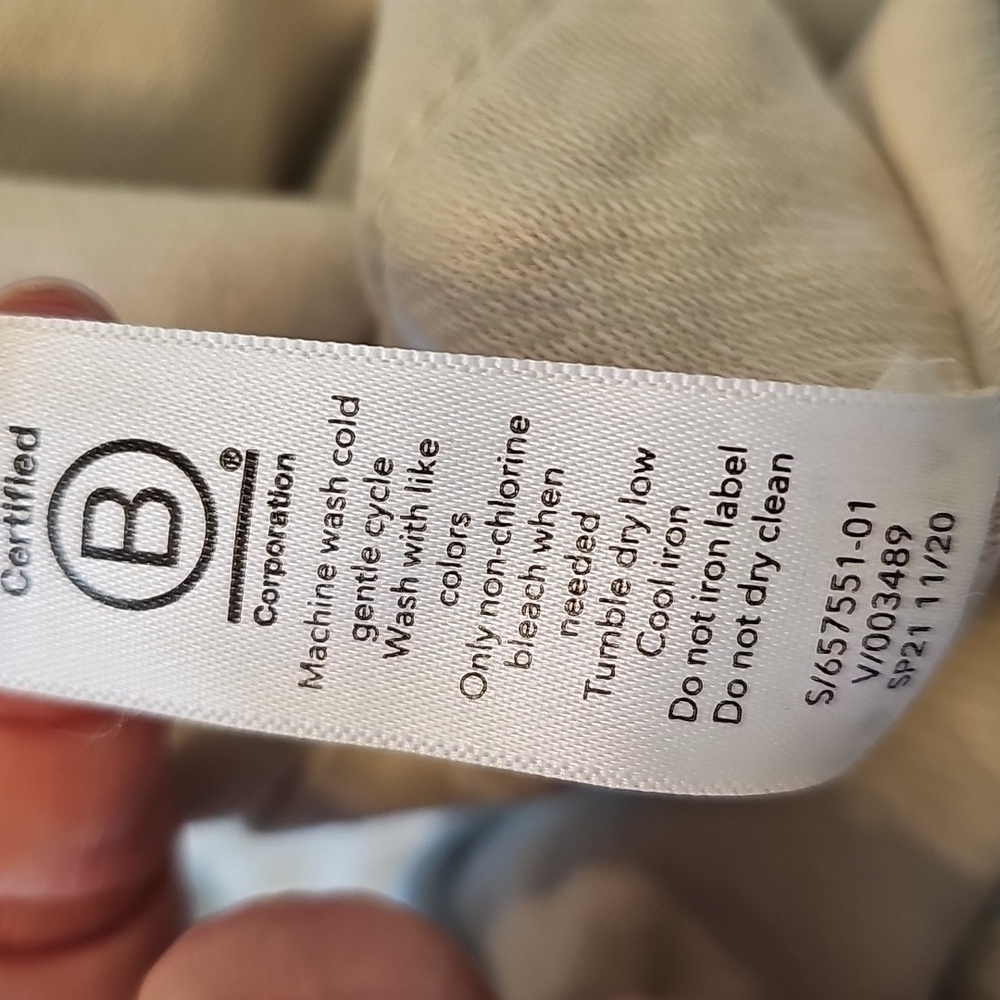 Athleta Cream Farallon Heathered Wide Crop - Picture 9 of 9